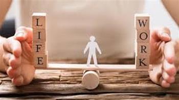 بين متعة اللحظة وحلم المستقبل.. كيف نحقق التوازن في حياتنا؟