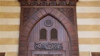 ما حكم إمامة المرأة للنساء في الصلاة؟.. الإفتاء توضح