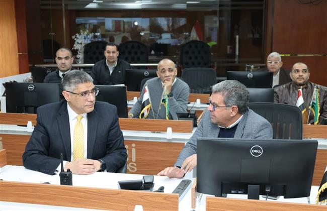 محافظ الجيزة يقود حملات لإزالة موقف عشوائي للتوك توك بمدخل المجزر الآلي – اللبيني