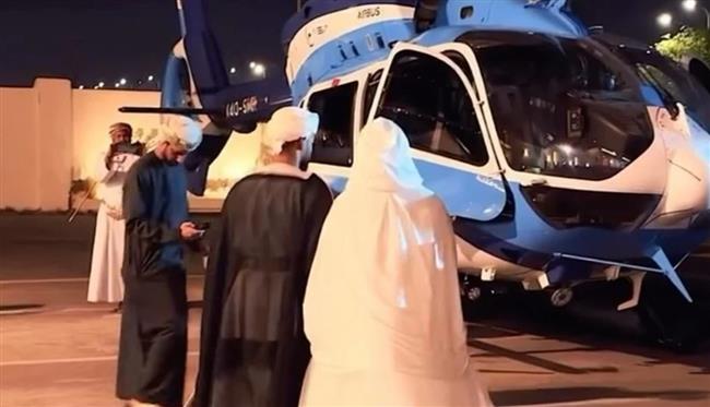 فيديو.. عريس عماني يثير الجدل بزفة بـ"الهليكوبتر" لعروسه