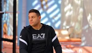 محمد نور بعد حكم حبس المتهمة بالتشهير به: "متتنازلوش عن حقكم والقانون بينصف"