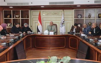 السكرتير العام بمحافظة بني سويف يُتابع مُستجدات وسير العمل بمنظومة التصالح   