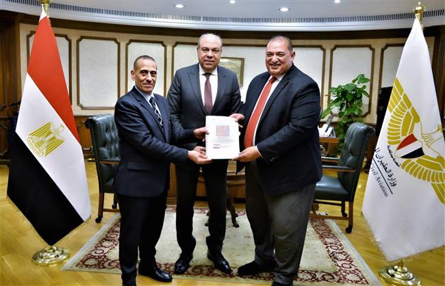 مصر تقدم خطة العمل الوطنية لقطاع الطيران حتى عام 2028 إلى منظمة "الإيكاو"    