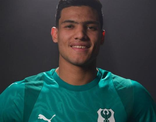 رسميا.. مدافع الأهلي ينتقل لصفوف المصري البورسعيدي