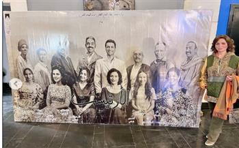 إلهام شاهين تُشيد بمسرحية «الأرتيست» وتحيي ذكرى زينات صدقي