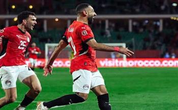 قبل موقعة مصر ونيجيريا.. لقب الهداف يراود صلاح وأوسيمين