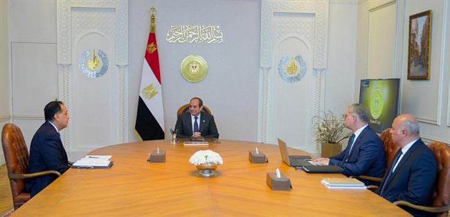 الرئيس السيسي يجتمع مع وزير البترول لمتابعة استراتيجيات الطاقة والاستكشافات الجديدة  