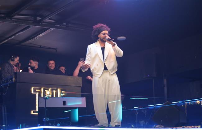 عبد الفتاح الجريني يشعل أجواء الزمالك في حفل كامل العدد  