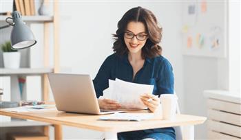 هل تلاحظ الأخطاء الإملائية سريعا؟... علم النفس المعرفي يكشف السبب