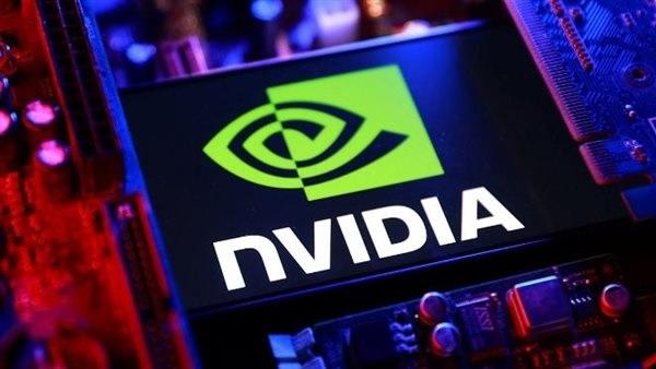 "فاينانشال تايمز": تعليق إنتاج مكوّنات شريحة إلكترونية لشركة "إنفيديا" الأمريكية بعد منع الصين دخول الشحنات