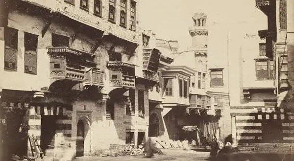 حكاية شارع باب البحر.. أعرق شوارع القاهرة