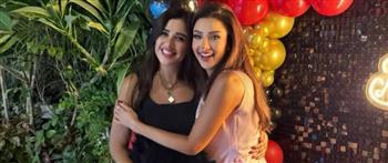 رضوى الشربيني تحتفل بعيد ميلاد ياسمين عبدالعزيز