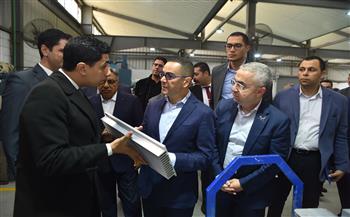 وزير الاستثمار يتفقد مصانع المنطقة الاستثمارية بميت غمر لدعم الصناعة الوطنية وزيادة الصادرات