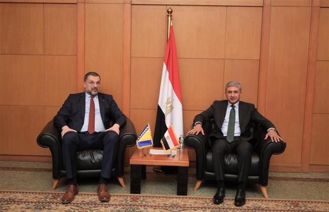 وزير السياحة يلتقي وزير خارجية البوسنة والهرسك لتعزيز أوجه التعاون السياحي والأثري بين البلدين