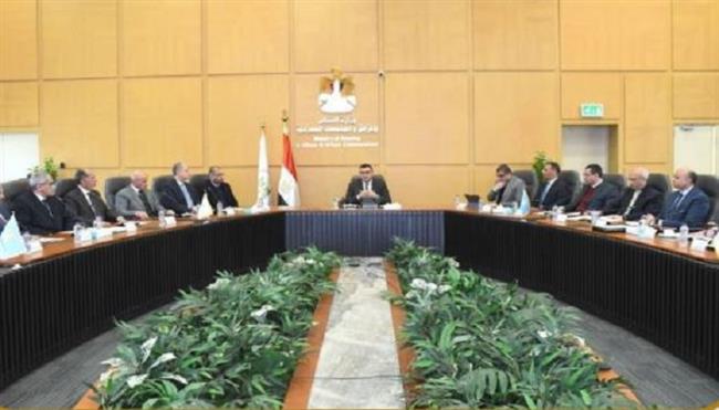 وزير الإسكان يوجه بتكثيف الأعمال والتشطيبات في مشروعات العاصمة الجديدة ومدينة العلمين  