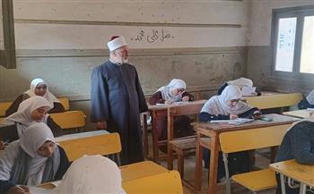 رئيس منطقة سوهاج الأزهرية يتفقد لجان امتحانات الشهادتين الابتدائية والإعدادية بالمنشاة