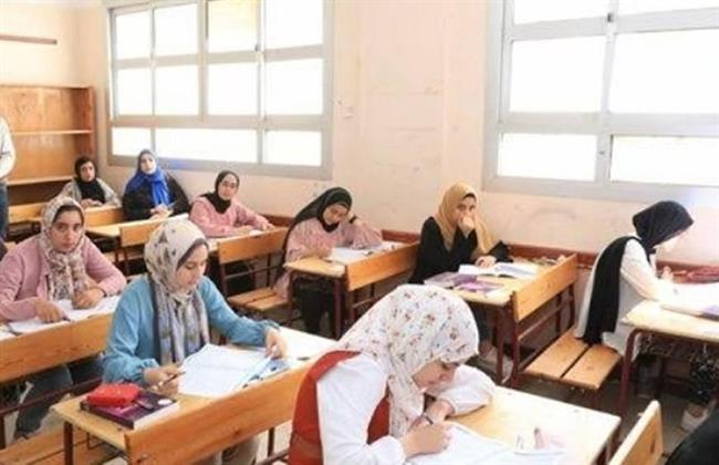 «تعليم سوهاج»: لا شكاوى بشأن مستوى امتحان العلوم للشهادة الإعدادية