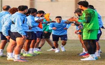 ممر شرفي احتفالًا به.. مصطفى العش يسجل أول مشاركة في مران المصري| صور