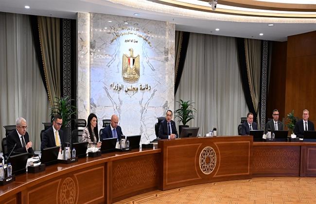 رئيس الوزراء يترأس الاجتماع الأول للجنة العليا للذهب