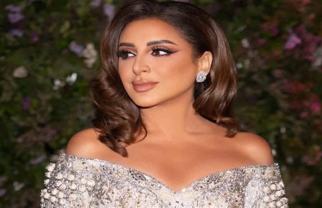 أنغام..  بإطلالة كلاسيكية جميلة