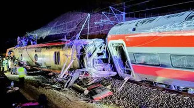  ارتفاع حصيلة تصادم قطارين في إسبانيا إلى 21 قتيلا