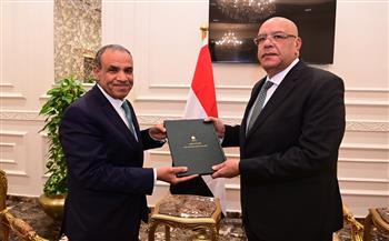 المستشار هشام بدوي رئيس مجلس النواب يستقبل وزير الخارجية