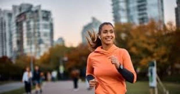 5 عادات يومية تعزز شعورك بالسعادة وتقلل من الإحساس بكآبة الشتاء