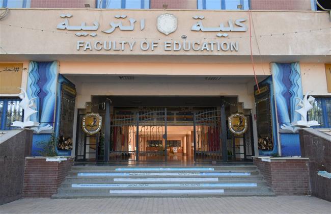 بتكلفة 2 مليون و817 ألف جنيه.. تجهيز قاعتي حاسب آلي مطور بكلية التربية بسوهاج 