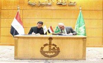 محافظ القليوبية ورئيس جامعة بنها يوقعان بروتوكول تعاون لتحقيق التنمية المستدامة وخدمة المجتمع