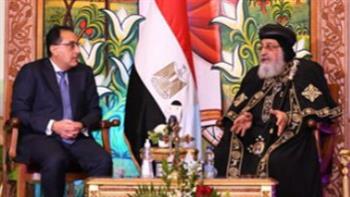 في اتصال هاتفي.. رئيس الوزراء يطمئن على صحة البابا تواضروس