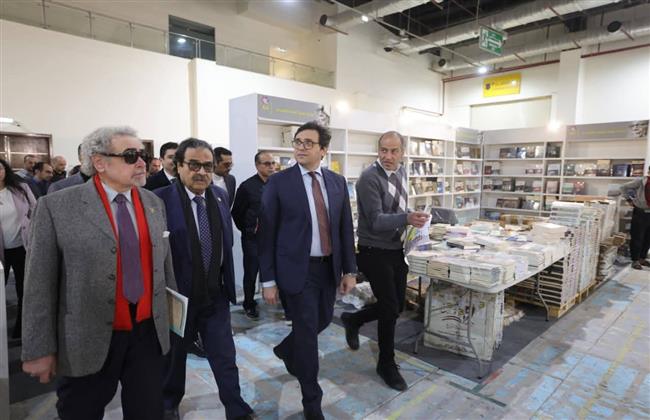 قبيل انطلاقه رسميًا… وزير الثقافة يتفقد معرض القاهرة الدولي للكتاب في دورته الـ57