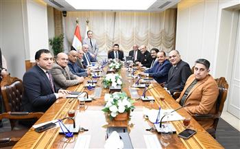 وزير الشباب والرياضة يلتقي عددًا من النواب لدعم الاستثمار بالمنشآت الشبابية