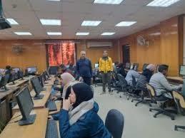 مركز التحول الرقمي بجامعة قنا يواصل إجراء اختبارات التحول الرقمي
