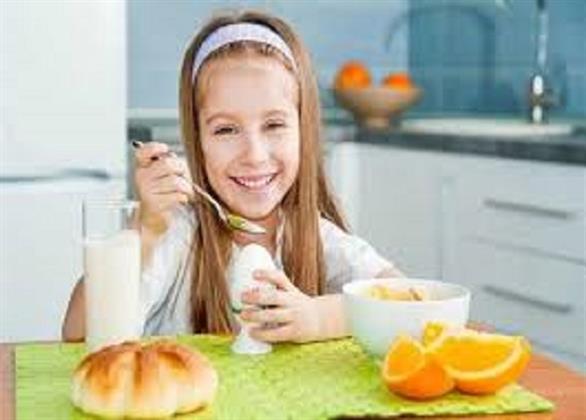 ما هي أطعمة البناء والطاقة التي تساعد طفلك في النمو الحركي السليم؟ الصحة تجيب