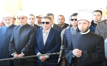 محافظ البحر الأحمر ووزير الأوقاف يفتتحان مسجد «السميع العليم» على مساحة 5600 م² بمرسى علم