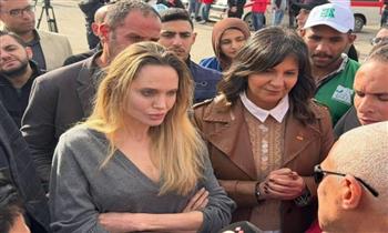 أنجلينا جولي تشيد بجهود وزارة الصحة المصرية في استقبال الجرحى والمرضى الفلسطينيين