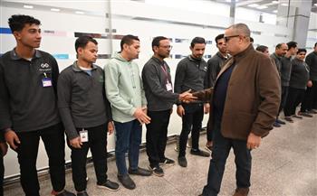 محافظ جنوب سيناء : عمال النظافة يمثلون عنصرًا أساسيًا في منظومة العمل بمطار شرم الشيخ الدولي