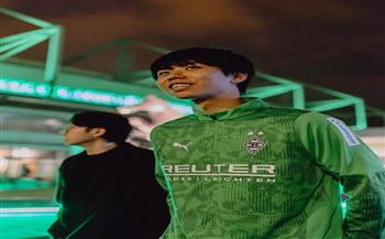 بوروسيا مونشنجلادباخ يعلن استعارة المدافع الياباني "كوتا تاكاي" من توتنهام