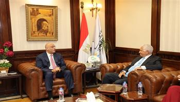 مذكرة تفاهم بين جهاز تنمية المشروعات والأكاديمية العربية لإعداد برامج تدريب متخصصة للعاملين