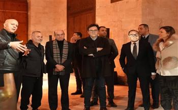 وزير الثقافة يفتتح معرض «مسار» للفنان خالد زكي بقبة السلطان الغوري