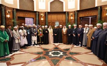 شيخ الأزهر يستقبل ضيوف المجلس الأعلى للشئون الإسلامية من مختلف دول العالم 