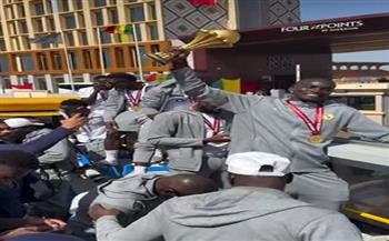 بأتوبيس مكشوف.. منتخب السنغال يحتفل مع الجماهير بكأس أمم أفريقيا