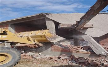 إزالة 10 حالات تعد لمبان مخالفة على أراض زراعية جنوب بورسعيد