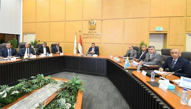 وزير الإسكان يتابع الموقف التنفيذي لمشروعات «حياة كريمة» بعدد من محافظات المرحلة الأولى