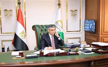 محافظ الجيزة يتواصل هاتفيًا مع طلاب الشهادة الإعدادية بمستشفى 57357 ويطمئن على حالتهم الصحية