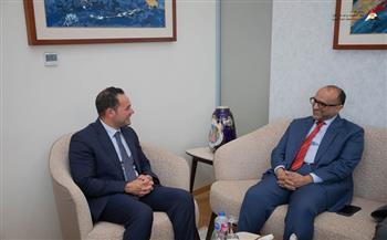 رئيس "معلومات الوزراء" يبحث مع مدير مؤسسة الأرشيف والمكتبة الوطنية بالإمارات تعزيز التعاون بين الجانبين