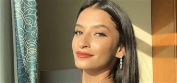 أميرة أديب تشيد بفيلم "Giant".. وأمير المصري يرد