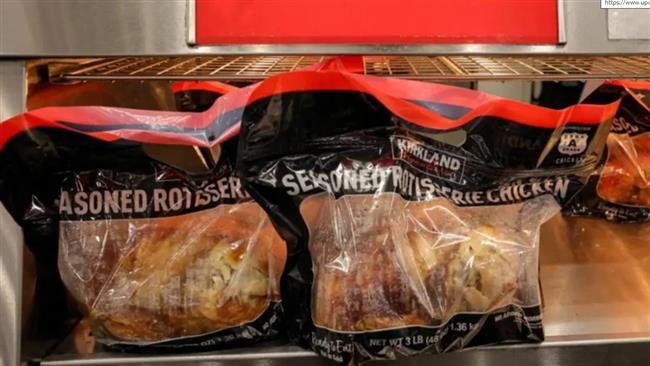 أغرب تريند.. طبخ الدجاج في أكياس السوبر ماركت بلا أواني