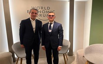وزير الاستثمار يلتقي مسؤولي شركة سان جوبان في قمة دافوس لتعزيز الاستثمارات في مصر