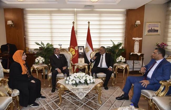 محافظ بورسعيد يستقبل رئيس الشركة القابضة لمياه الشرب والصرف الصحي لبحث عدد من المشروعات 